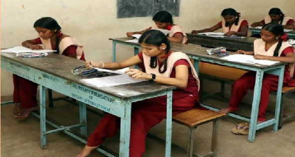 10,11,12-ம் வகுப்பு மாணவர்களுக்கு பொதுத்தேர்வு கட்டாயம் – பள்ளிக்கல்வித்துறை உத்தரவு….!!!!